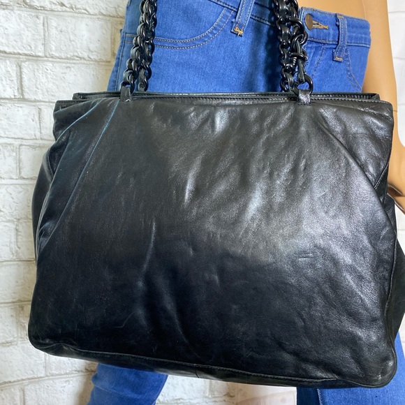 Prada Milano Italian leather handbag/shoulderbag - Picture 3 of 11